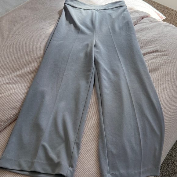 WAYF Elegant blue, gray wide leg crop pants - Picture 1 of 4